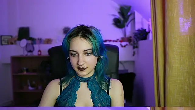 stacy  x3 online show from April 18, 1:15 pm