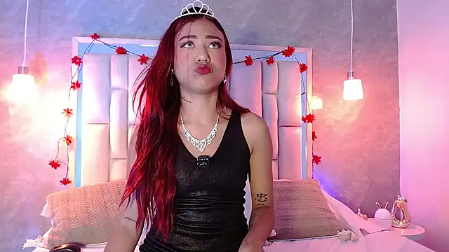 Bella-Sanders online show from March 24, 12:10 pm