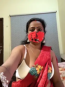Snapshot of misti-boudii chatting on May 5, 12:29 am misti-boudii online show from May 5, 12:29 am