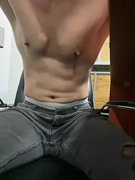 exhibition08 online show from April 16, 5:30 am