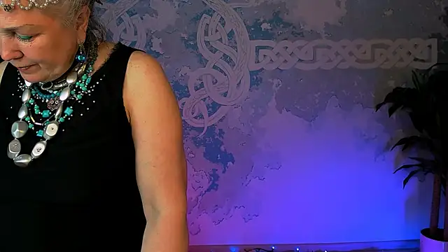 LilaMaharani online show from April 3, 12:58 pm