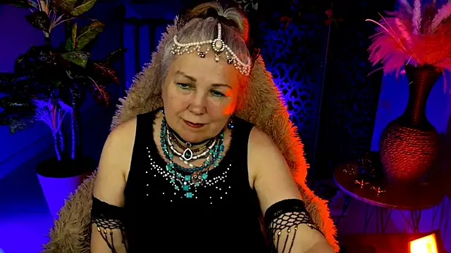 LilaMaharani online show from April 18, 1:48 pm