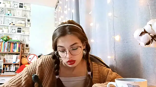 JInaMillsap online show from February 28, 7:37 pm