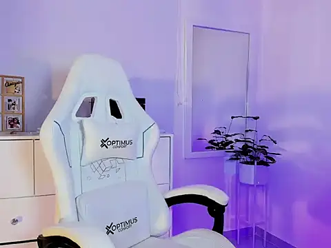 julietha miller online show from April 17, 3:26 pm