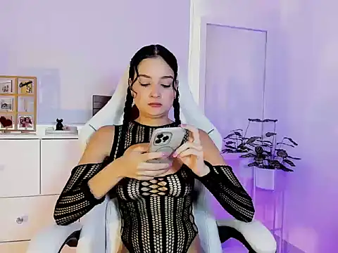 Snapshot of julietha_miller chatting on April 29, 5:30 pm julietha miller online show from April 29, 5:30 pm