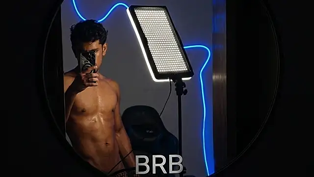 jossi12345j online show from March 26, 1:28 pm