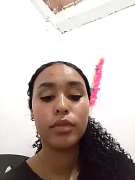 Snapshot of kiaria_Glow chatting on March 2, 6:37 pm kiaria Glow online show from March 2, 6:37 pm