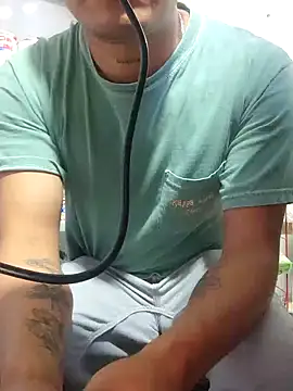 velma1996 online show from March 15, 2:06 am