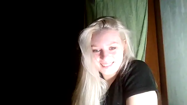 Snapshot of Glowing_Jessica chatting on March 2, 5:20 pm Glowing Jessica online show from March 2, 5:20 pm