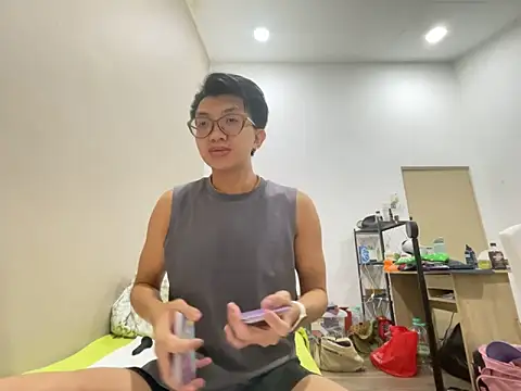 Snapshot of PupperMint_Ruff chatting on June 7, 1:43 am PupperMint Ruff online show from June 7, 1:43 am