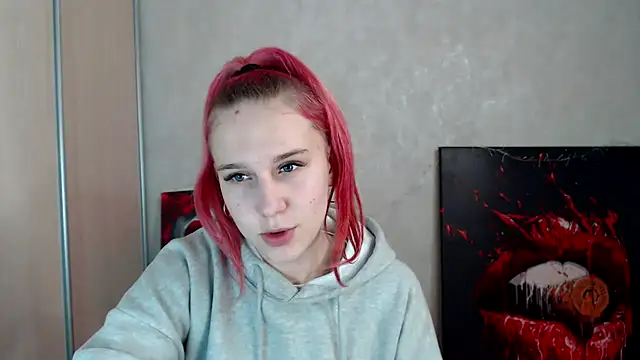 Scarlett lil online show from March 31, 7:20 am