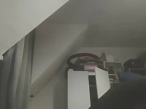 DOUBLETROUBLE7773 online show from April 6, 11:16 pm