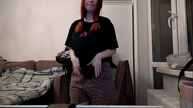 velyraxis online show from March 1, 7:49 pm