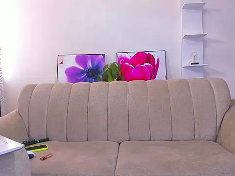 monky 0002 online show from April 7, 1:11 pm