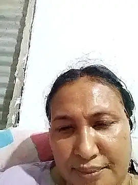 Snapshot of Rashi_bhabi chatting on May 2, 12:54 pm Rashi bhabi online show from May 2, 12:54 pm