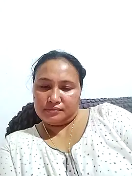 Snapshot of Rashi_bhabi chatting on May 5, 2:03 pm Rashi bhabi online show from May 5, 2:03 pm