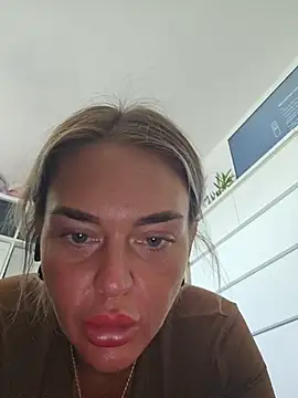 Snapshot of CarmenCapricorn chatting on March 2, 1:18 pm CarmenCapricorn online show from March 2, 1:18 pm