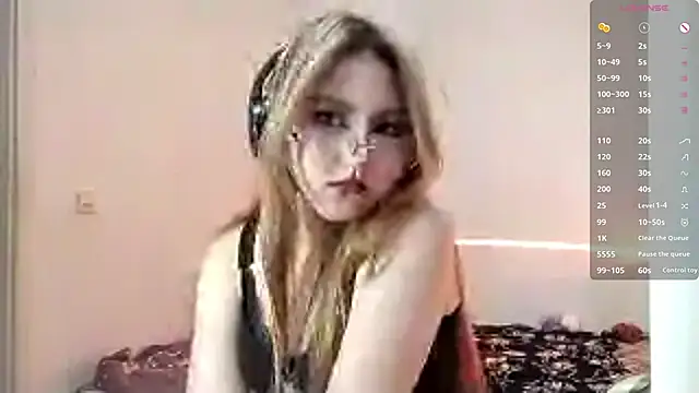 CucKuhta online show from April 3, 8:23 am