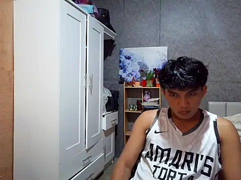 marksurelyhard online show from May 5, 4:53 am