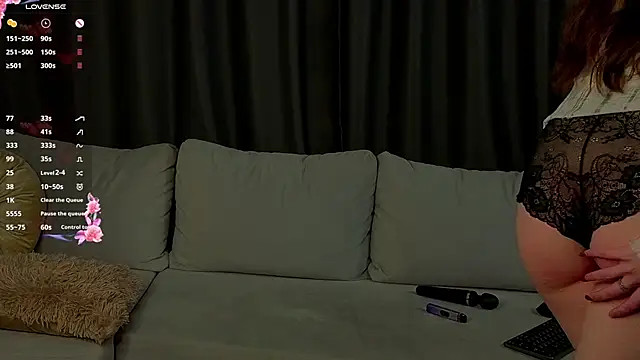 stelamontis online show from March 15, 6:25 pm