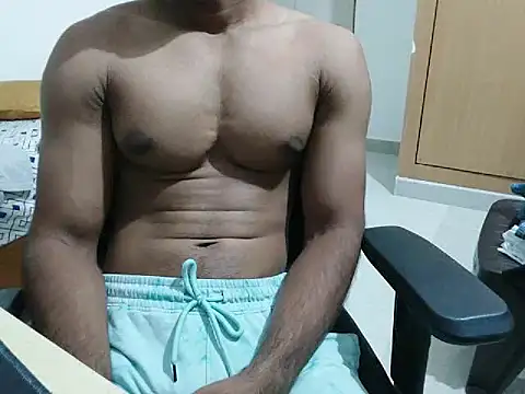 kratosTheHunk online show from April 9, 6:02 pm