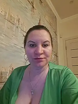 LaraHarper online show from April 13, 9:09 pm