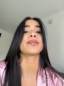 Bella Smithe online show from March 25, 3:51 pm