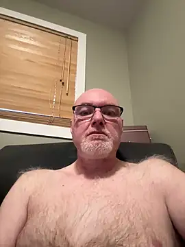 Snapshot of dwreck1974 chatting on March 1, 10:56 pm dwreck1974 online show from March 1, 10:56 pm