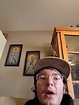 KinkyKittyBoy online show from April 18, 10:10 pm