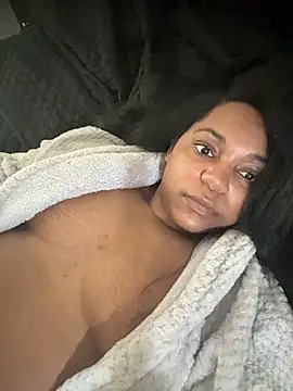 Snapshot of GoddessLiea chatting on March 3, 6:25 pm GoddessLiea online show from March 3, 6:25 pm