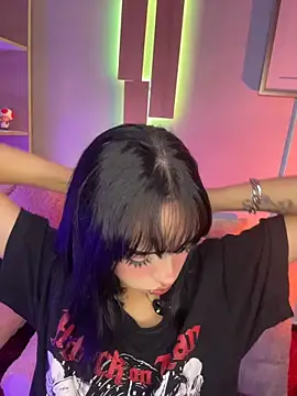 Taylor  0 online show from April 21, 1:06 pm