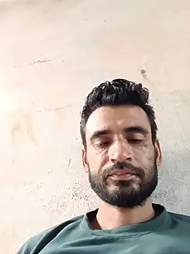 Snapshot of gauravsexy chatting on June 8, 1:28 am gauravsexy online show from June 8, 1:28 am