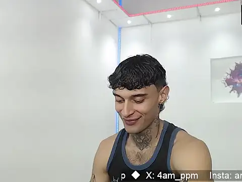 yourxcyberxangel online show from April 12, 3:22 am