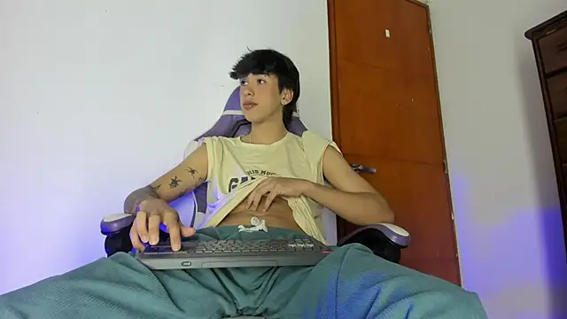 kamado DSL online show from April 6, 1:47 am