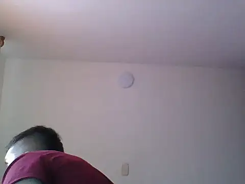 Snapshot of liam-lewis chatting on March 2, 7:10 pm liam-lewis online show from March 2, 7:10 pm