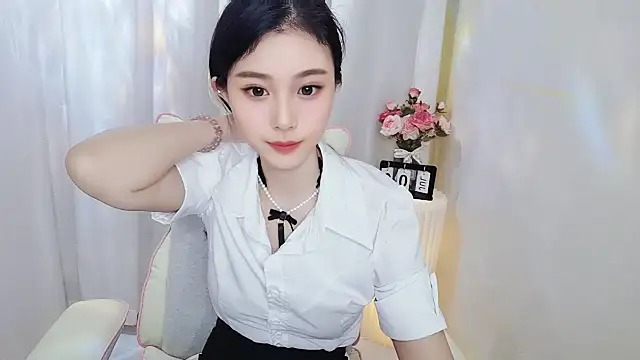 Snapshot of Mia_168 chatting on July 9, 12:48 am Mia 168 online show from July 9, 12:48 am
