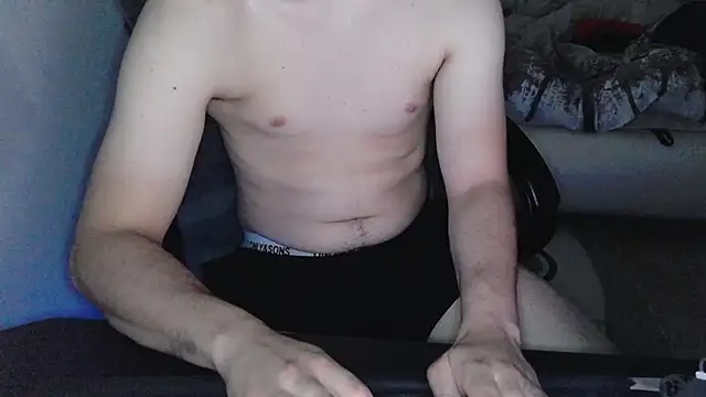 Snapshot of freklogas chatting on June 11, 8:34 am freklogas online show from June 11, 8:34 am