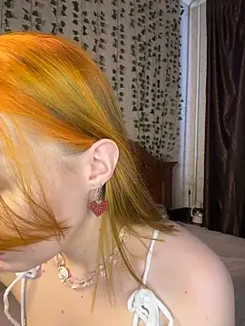 SweetsforLily online show from March 16, 10:30 am