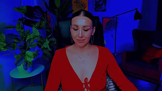 MonicaRiley online show from April 10, 3:06 pm