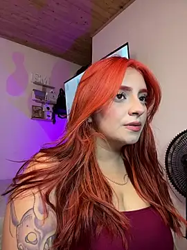 Snapshot of Emma_Q0 chatting on March 3, 8:15 pm Emma Q0 online show from March 3, 8:15 pm