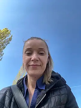 MONICANIX online show from April 16, 1:12 pm