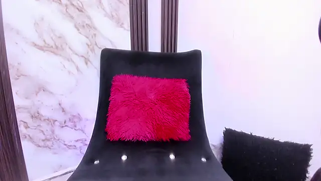 Snapshot of Nina_vegas chatting on May 18, 1:39 pm Nina vegas online show from May 18, 1:39 pm