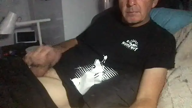 MrBombasticxxx online show from April 4, 12:53 am