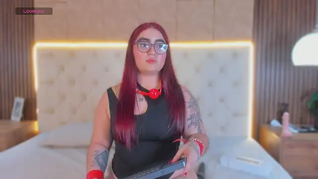 apriilfox online show from April 11, 3:55 am