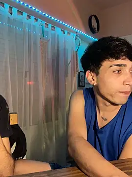 Lucasss2204 online show from April 14, 4:18 am