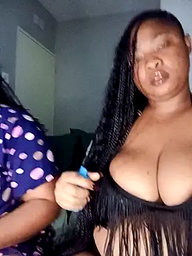 ChubbySpiderx online show from April 13, 11:32 pm