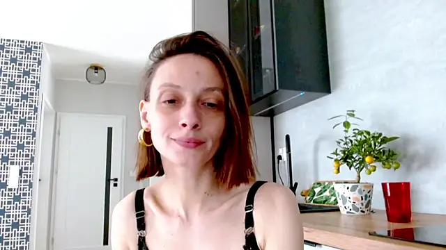 misssweet online show from June 19, 10:41 am