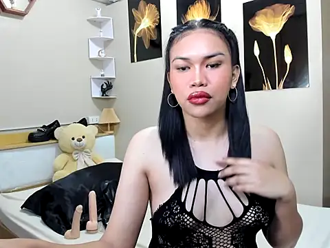 hugecelestina online show from March 24, 2:27 am