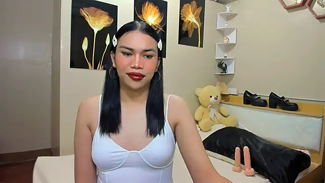 hugecelestina online show from March 27, 1:33 pm