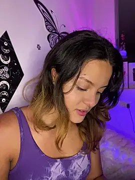 Ame Desire online show from April 6, 11:49 pm